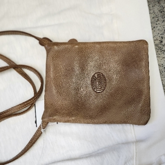 Roots Brown Leather Wallet - Picture 4 of 6